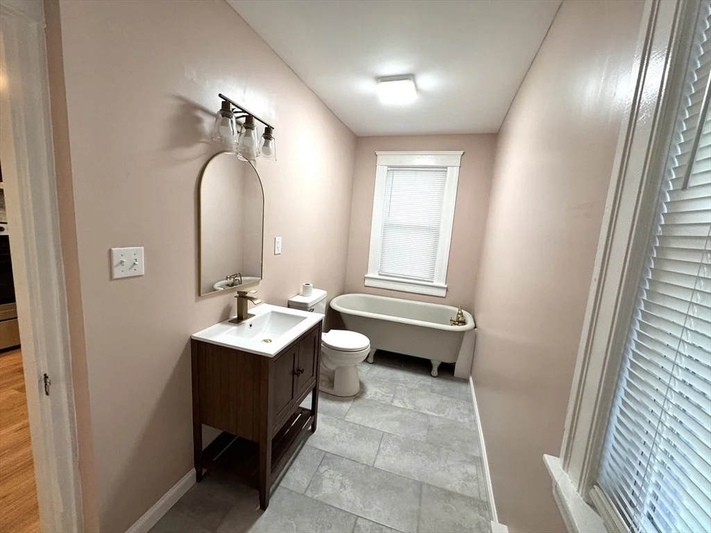 Photo of 9 Idalla Ave