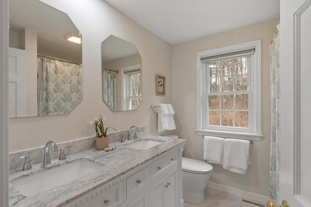 Photo of 18 Heather Drive