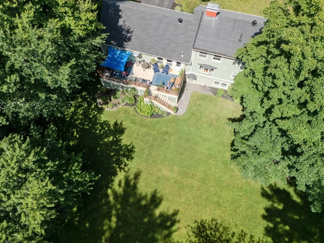 Photo of 6 W Parish Dr