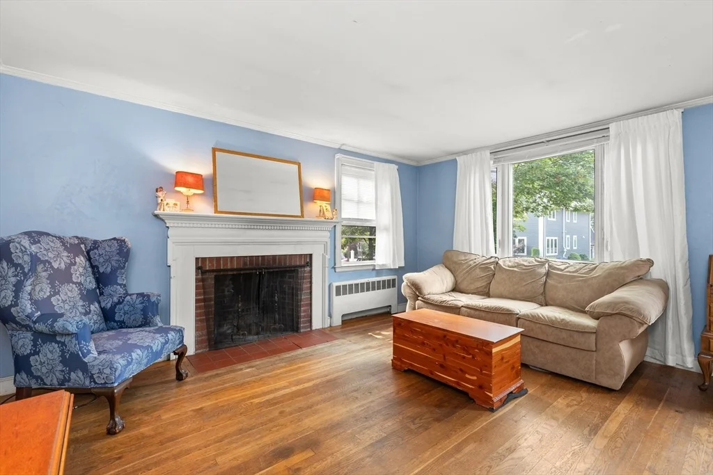 Photo of 9 Maple Avenue