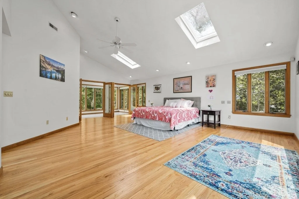 Photo of 1 Hemlock Dr