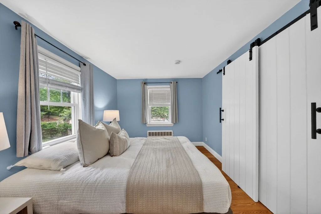 Photo of 4 Irving St