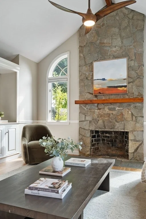 Photo of 26 Hawthorn Ave