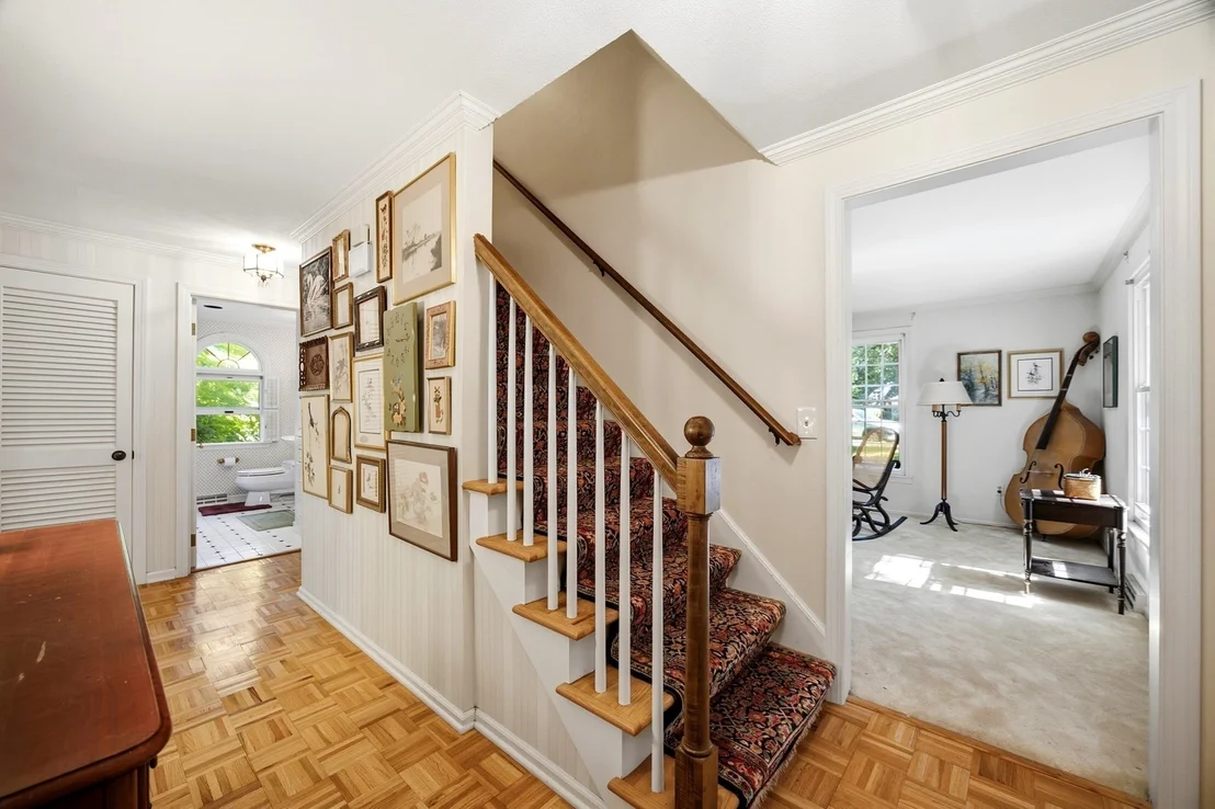 Photo of 64 Cambridge Cir