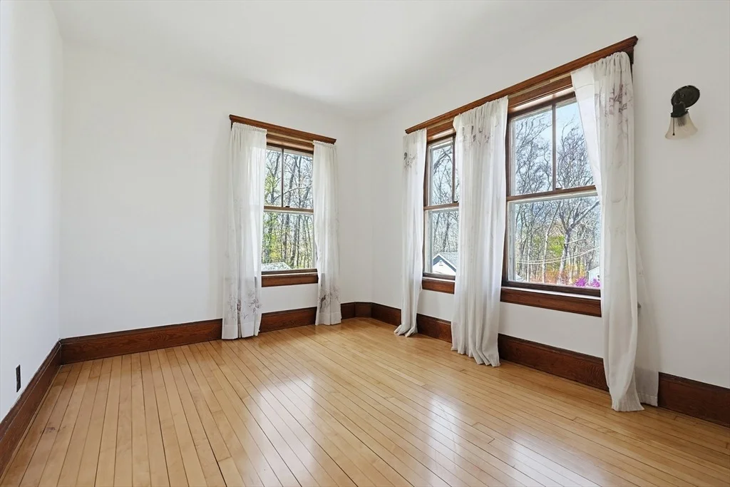 Photo of 92 Dennison Ave