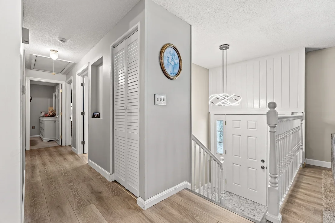Photo of 15 Sharyn Circle