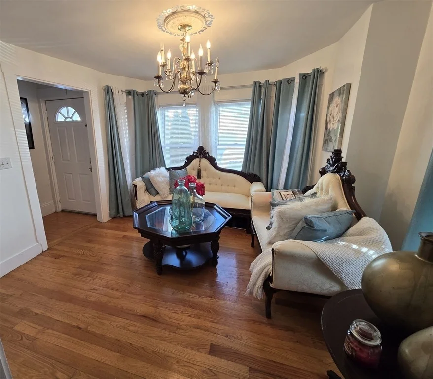 Photo of 476 Chatham