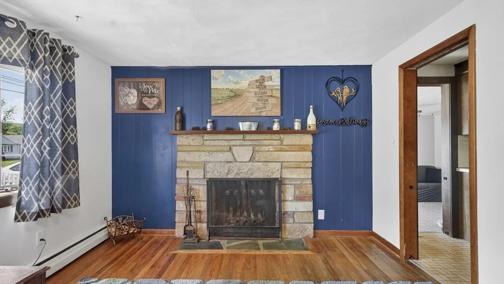 Photo of 31 Shaker Rd