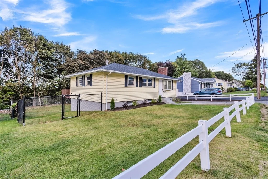 Photo of 247 Saint Nicholas Ave