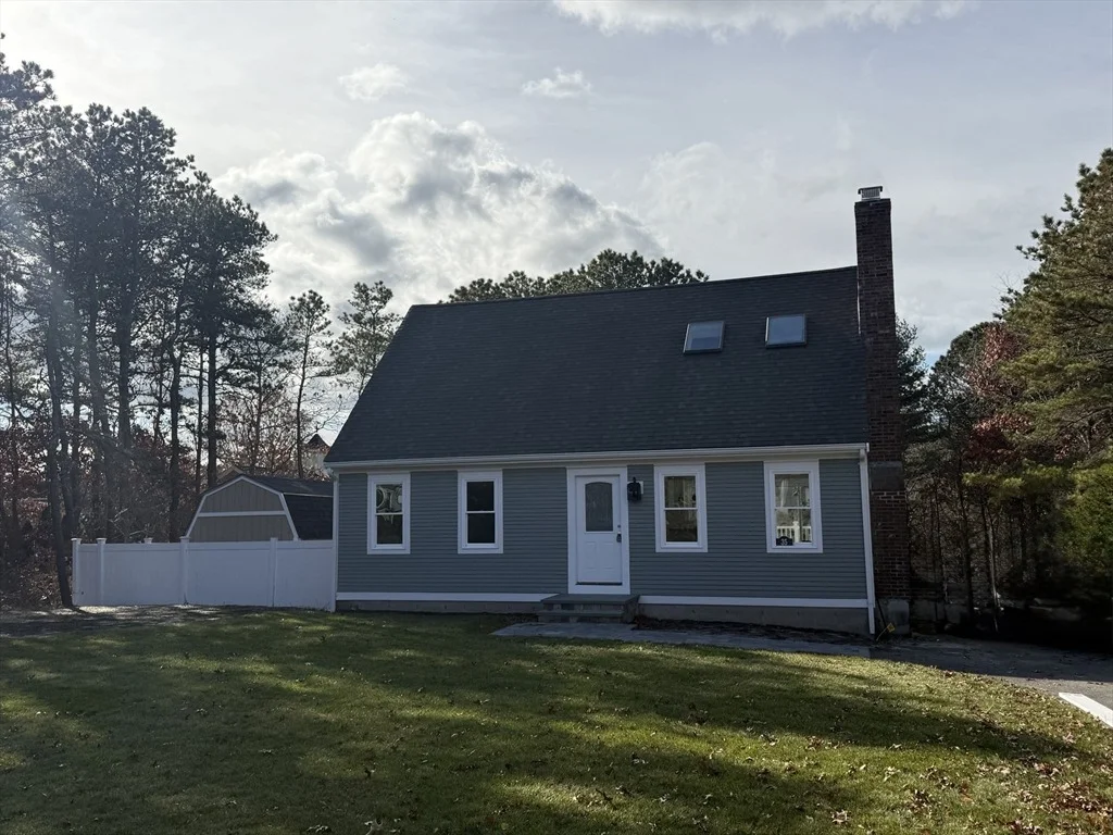 Photo of 35 Claulise Ln