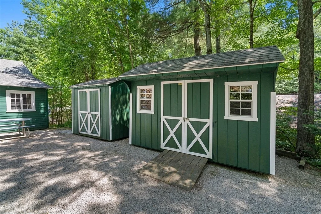 Photo of 183 Mashapaug Road