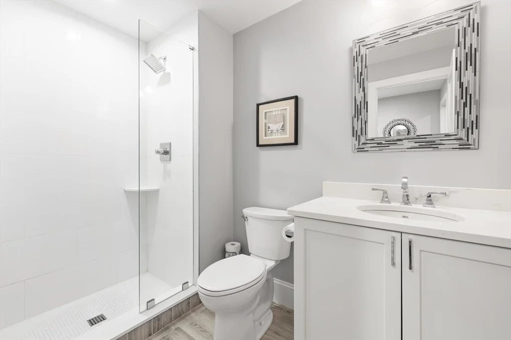 Photo of 303 Eliot St