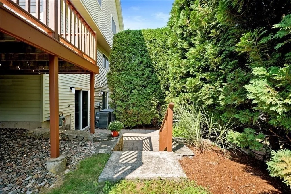 Photo of Unit 38C at 343 Captain Eames Cir