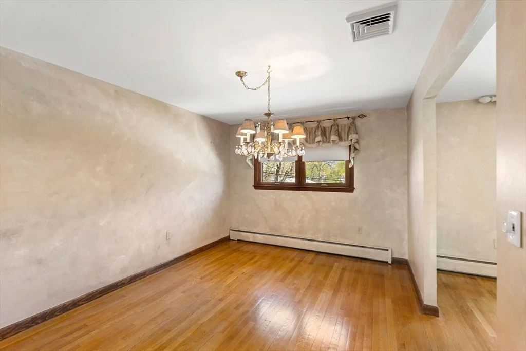 Photo of 105 Starr Ave
