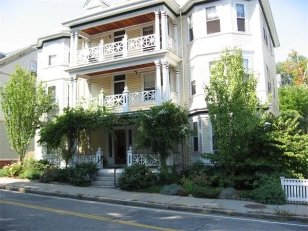 Photo of Unit 2 at 115 Walnut