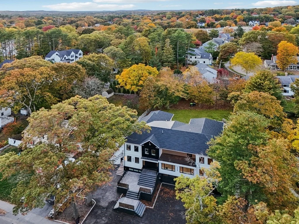 Photo of 883 Greendale Ave
