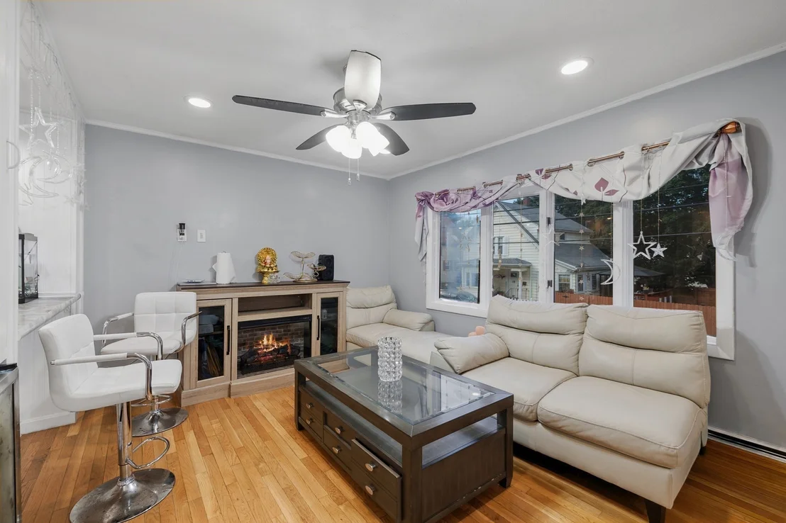 Photo of 31 Endicott St.