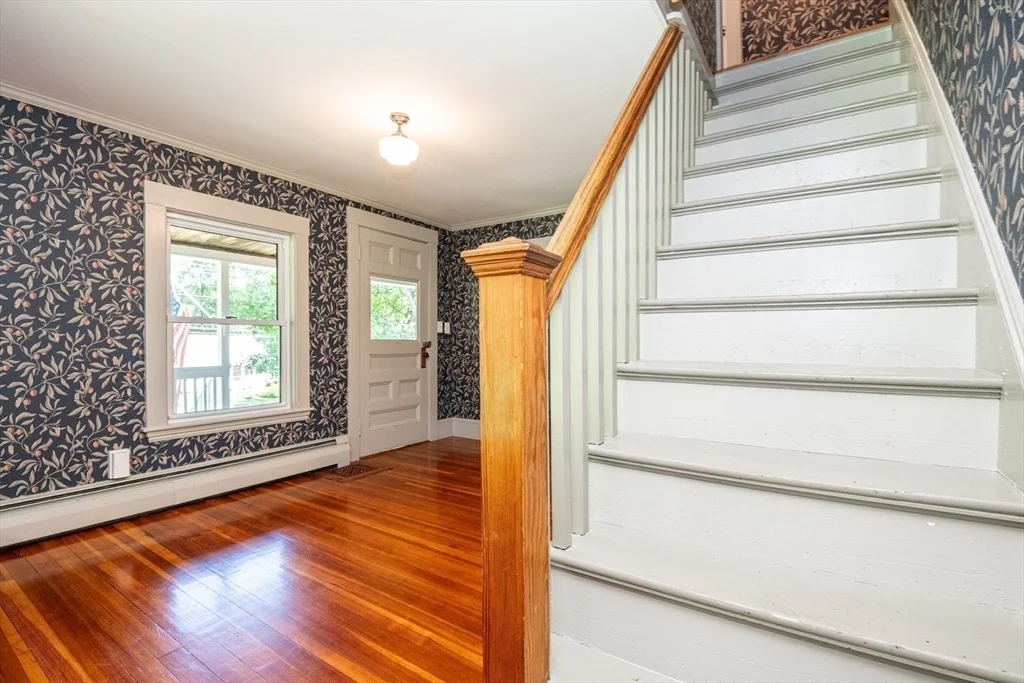 Photo of 34 Lowell Road
