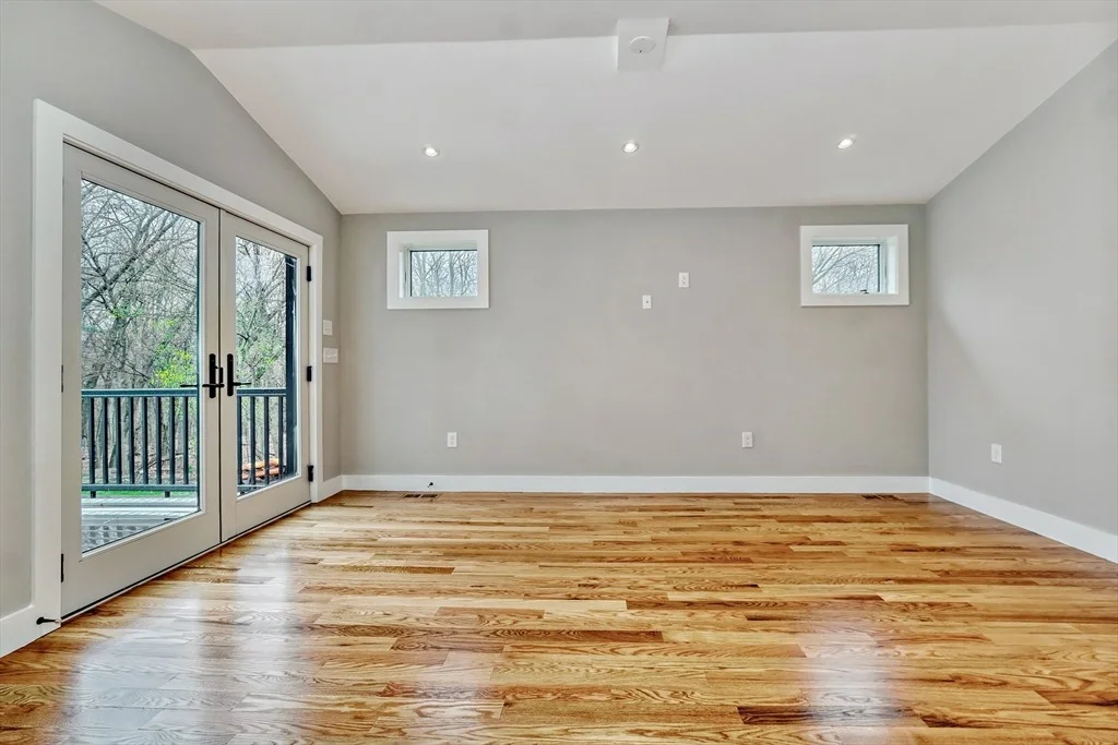 Photo of 111 Cedar St