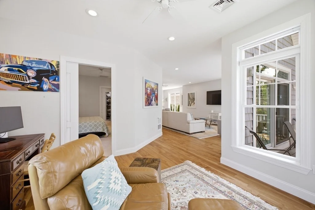 Photo of 24 Laurelwood Dr