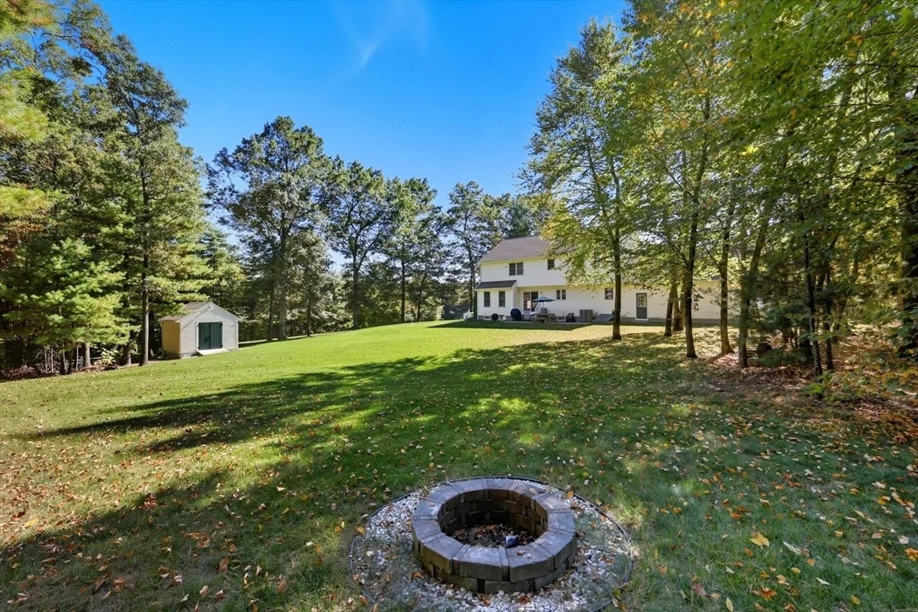 Photo of 20 Great Brook Dr