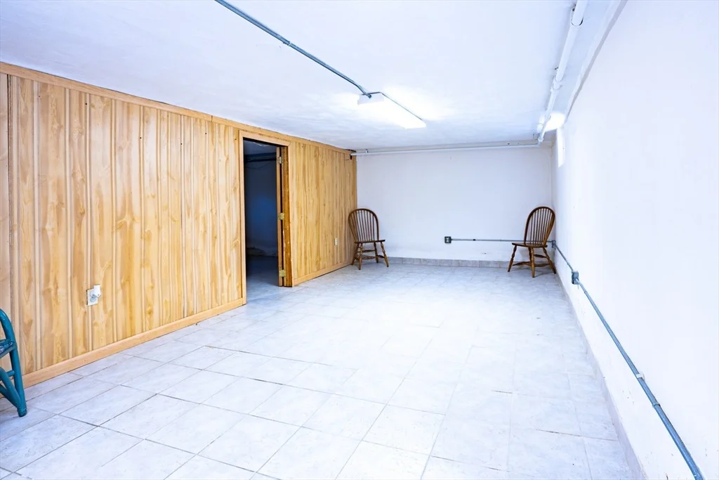 Photo of 12 Longmeadow Rd