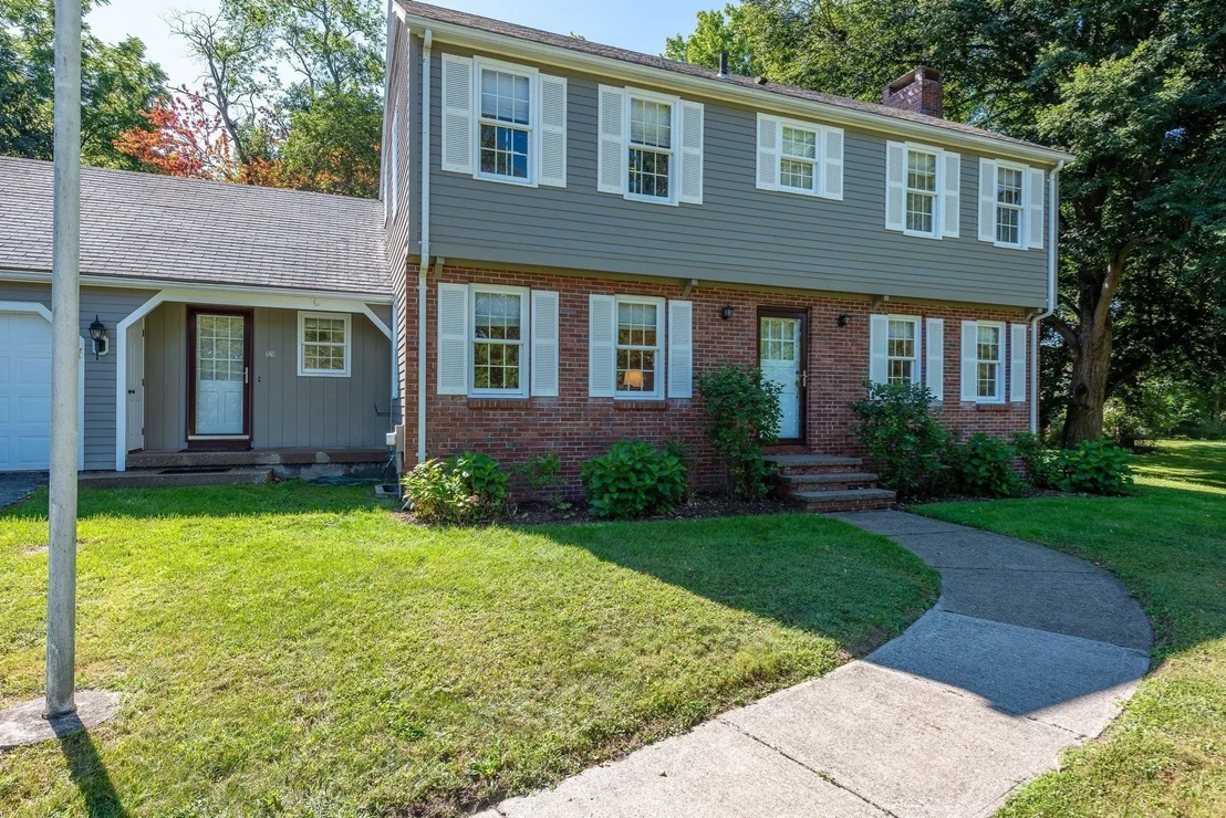 Photo of 120 Rolling Ridge Rd