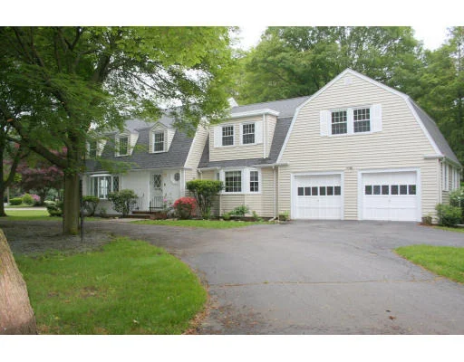 Photo of 42 Longmeadow Road