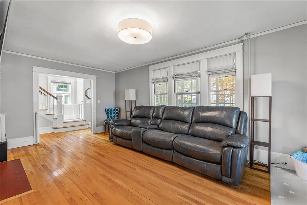 Photo of 19 Barnard Rd