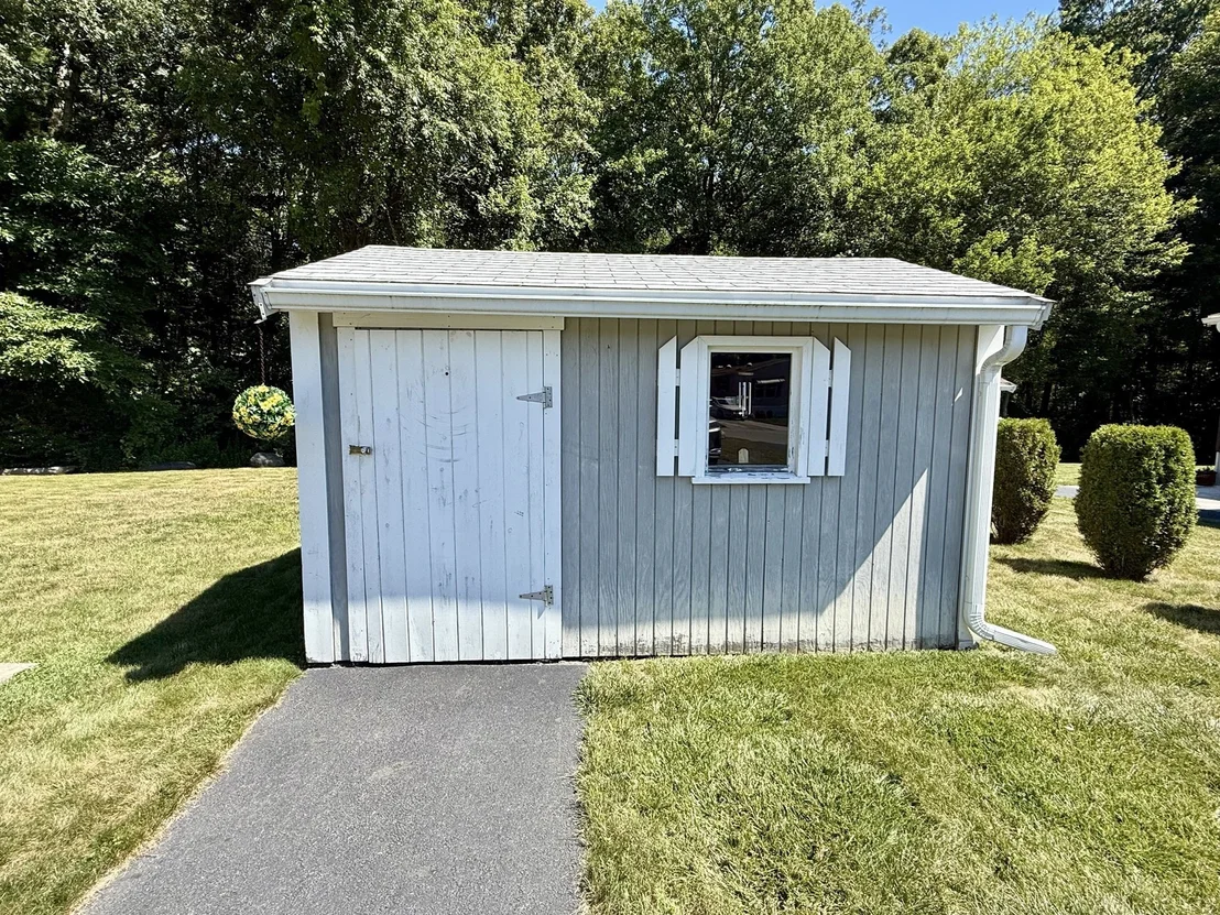 Photo of 156 Vineyard Drive