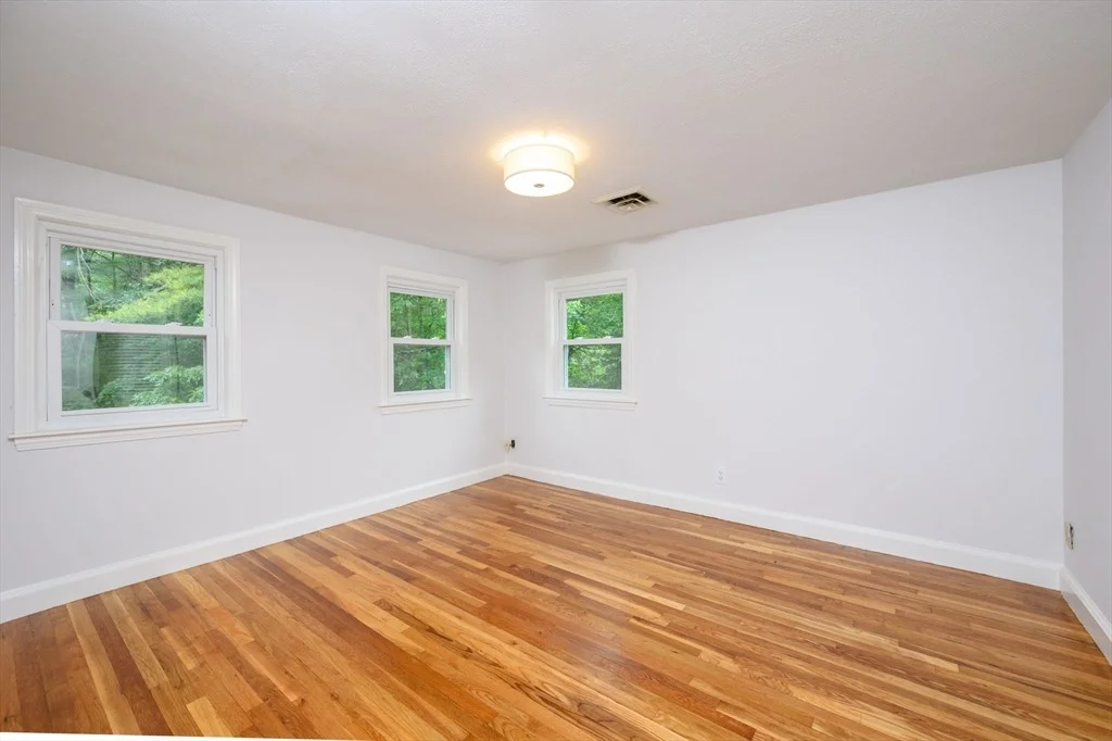 Photo of 33 Moose Hill Parkway