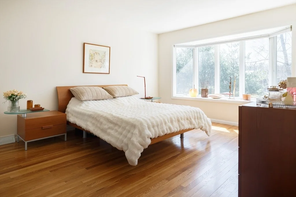 Photo of 22 Burdean Rd