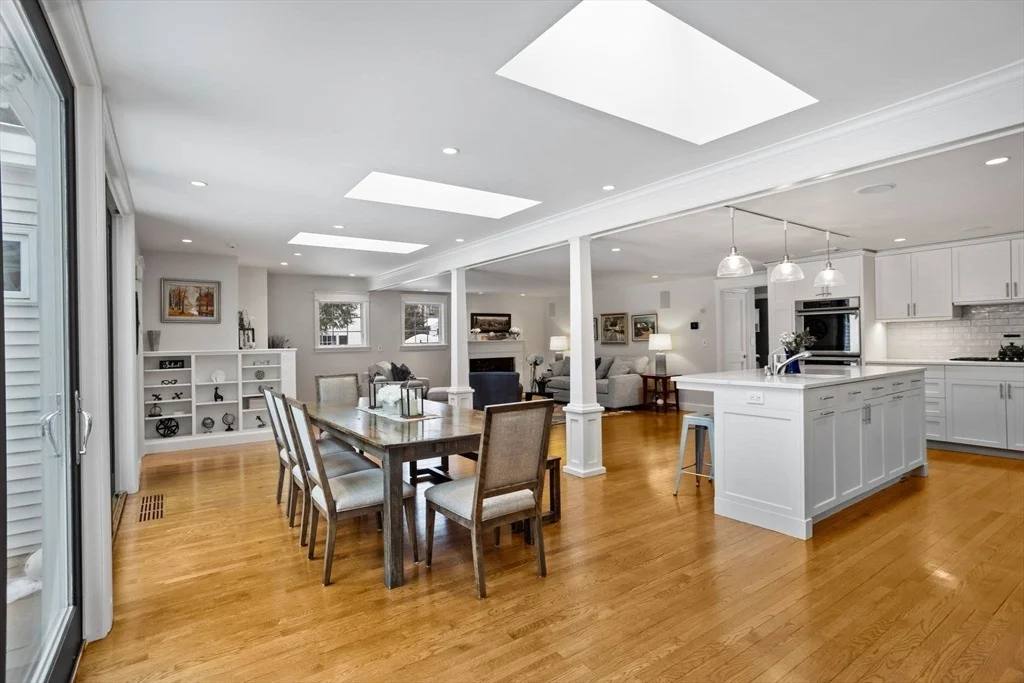 Photo of 6 Meadowbrook Rd
