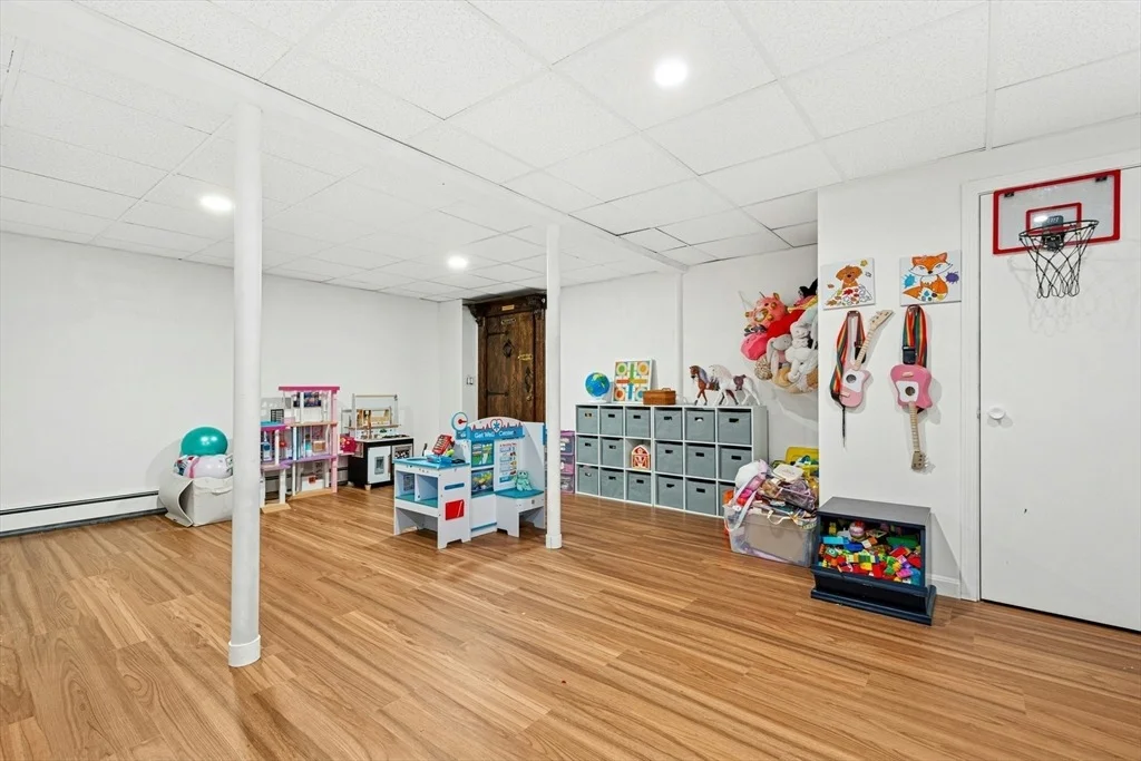 Photo of 266 Willowgate Rise