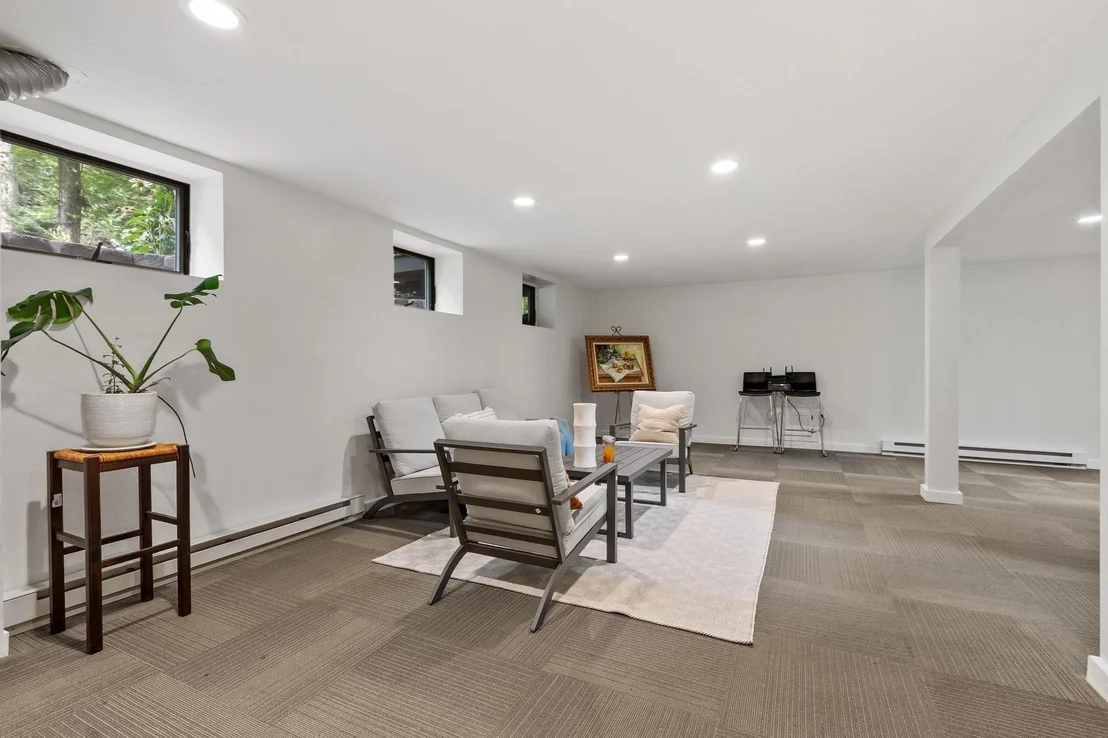 Photo of 29 Shaker Rd