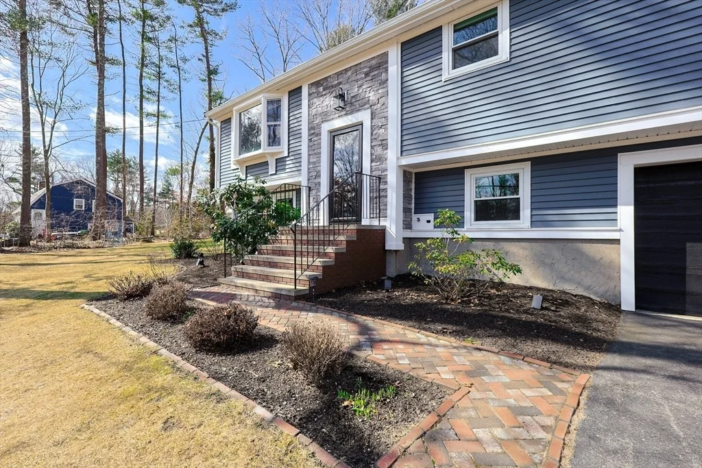 Photo of 65 Ashtead Rd