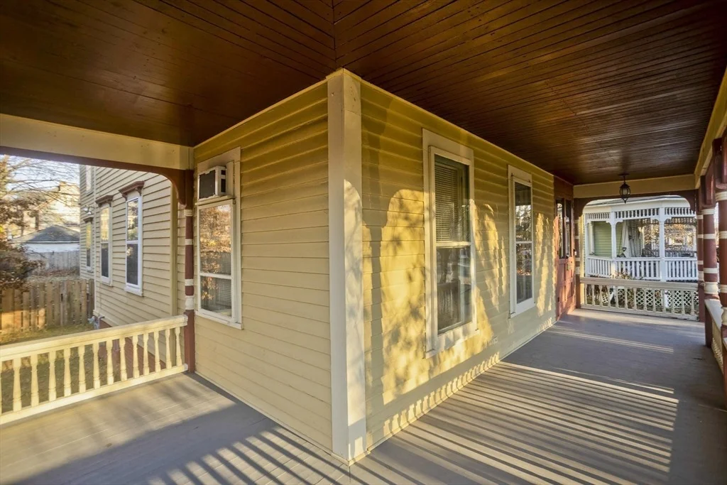 Photo of 115 Thompson St