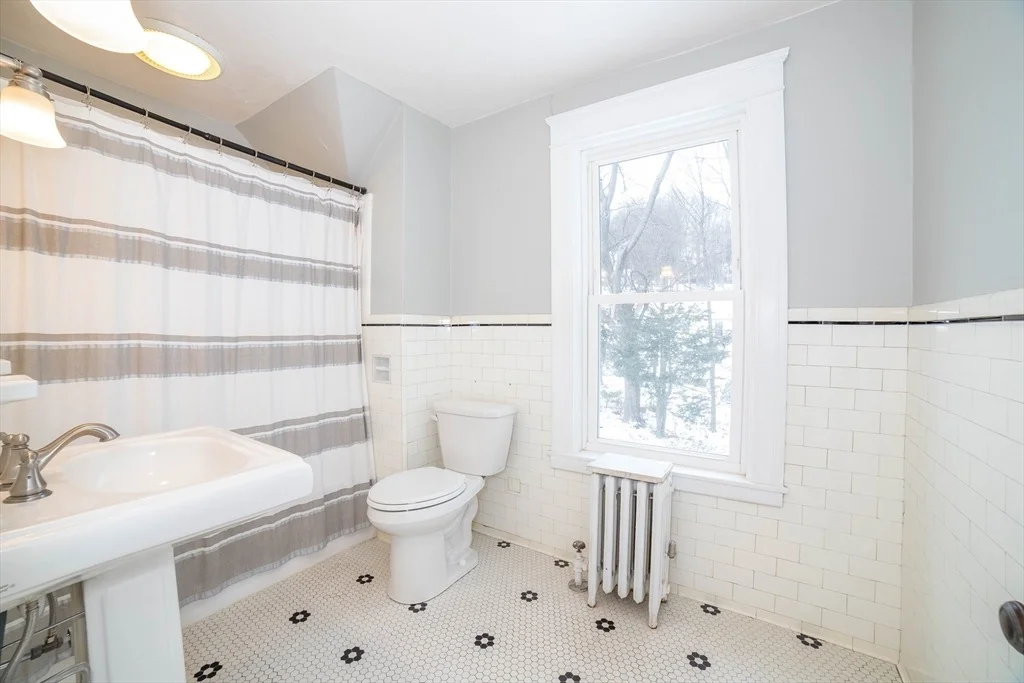 Photo of 18 Hadwen Lane
