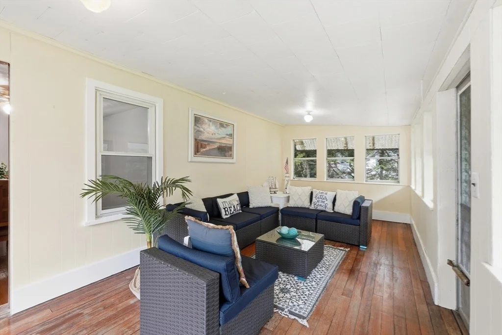 Photo of 596 Elm St
