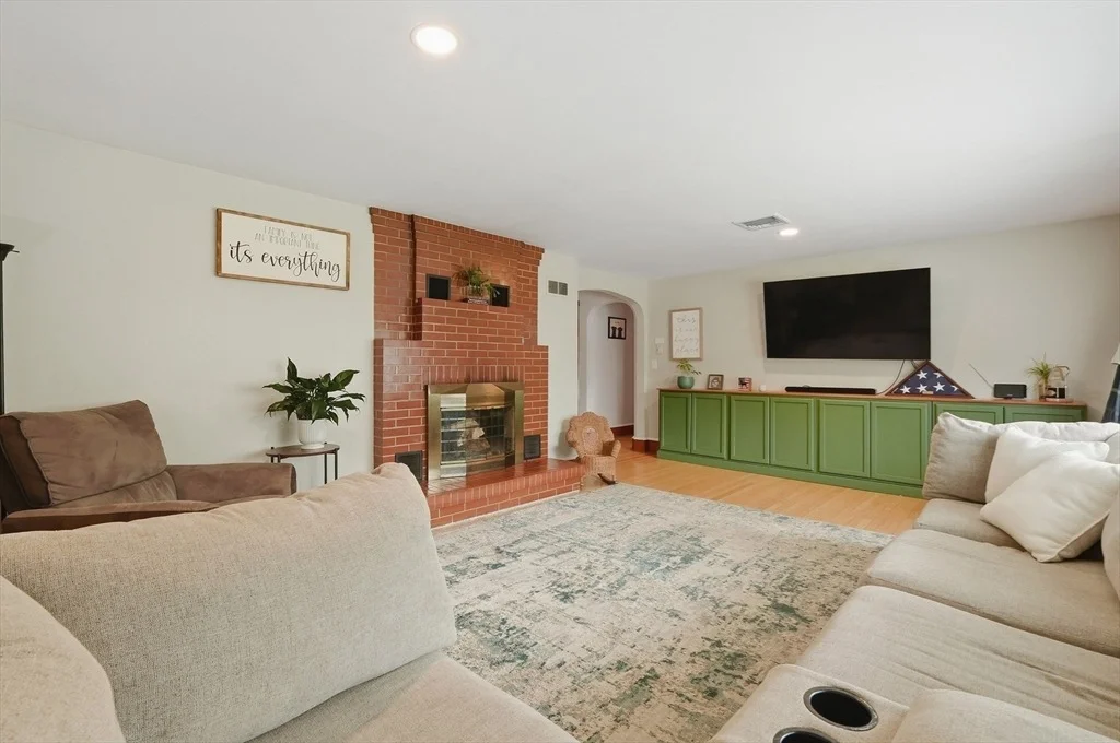 Photo of 663 Orchard St