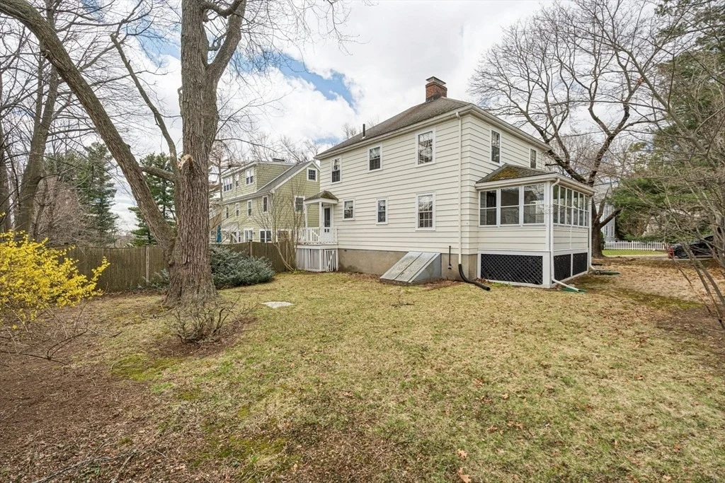 Photo of 160 Cedar Avenue