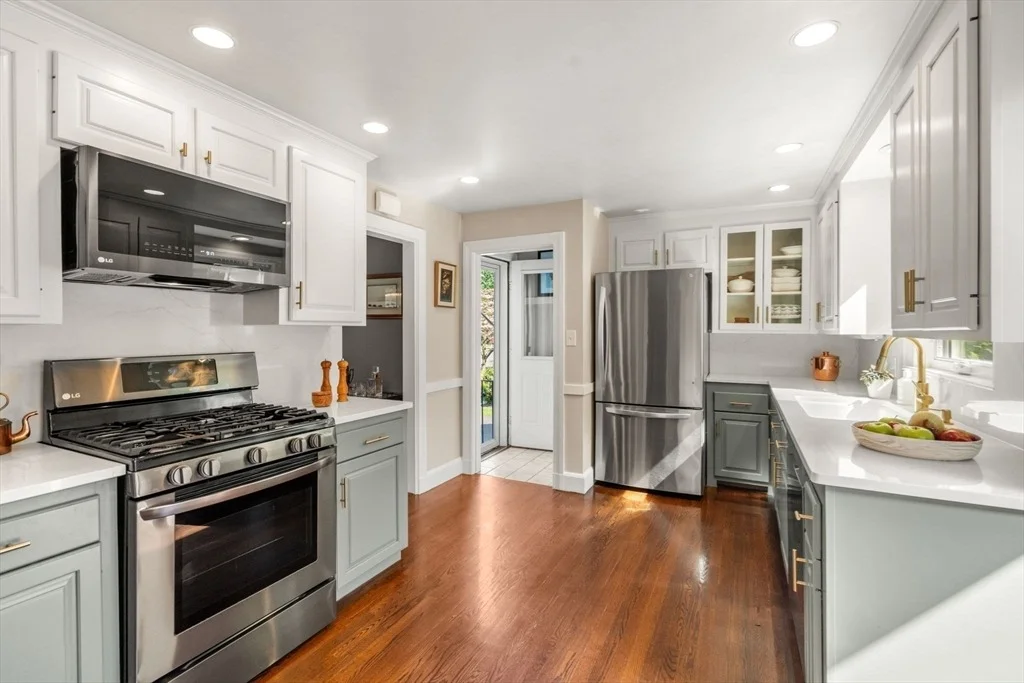 Photo of 52 Beaufort Ave