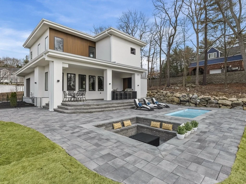 Photo of 225 Walnut St