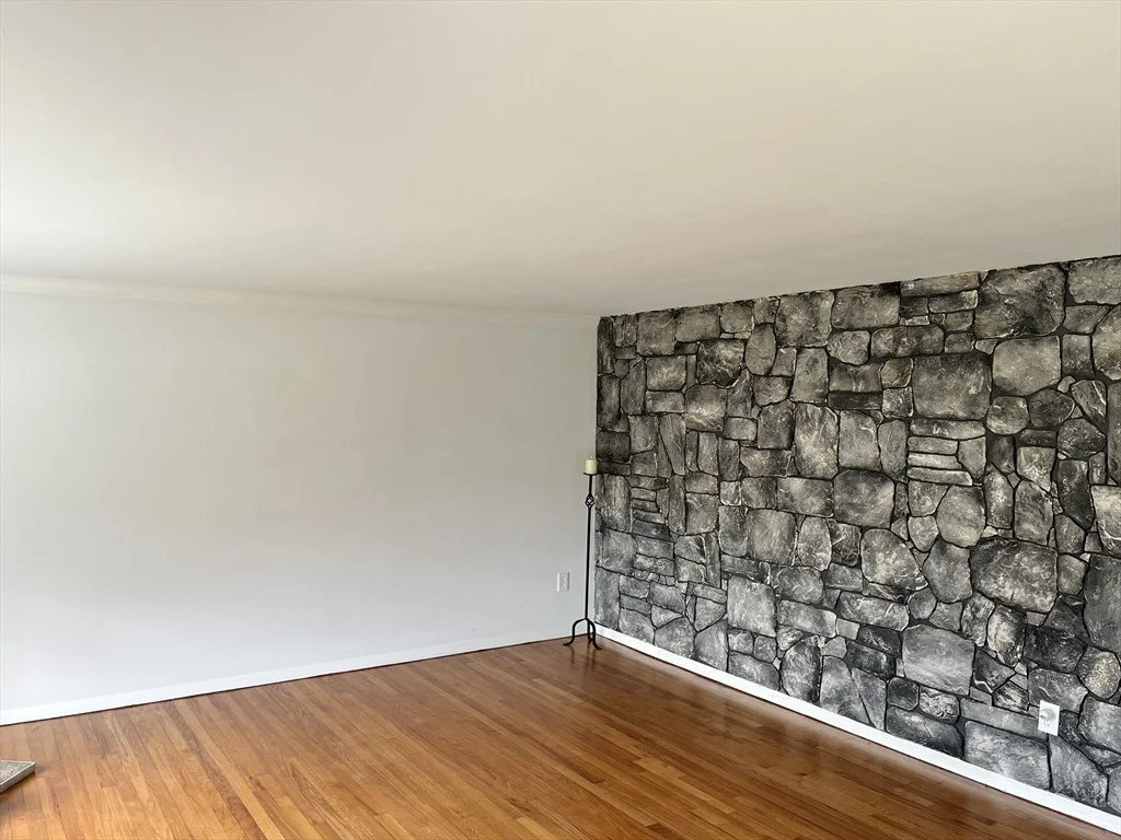 Photo of 486 Highview Ave