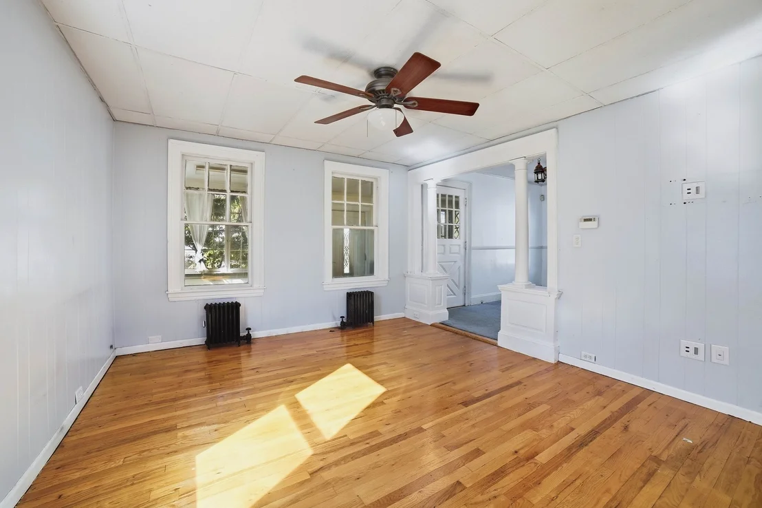 Photo of 36 Putnam Ave