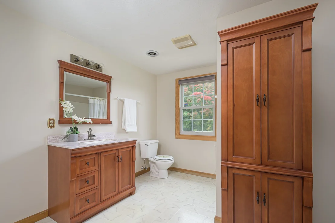 Photo of 49 Fieldstone Dr