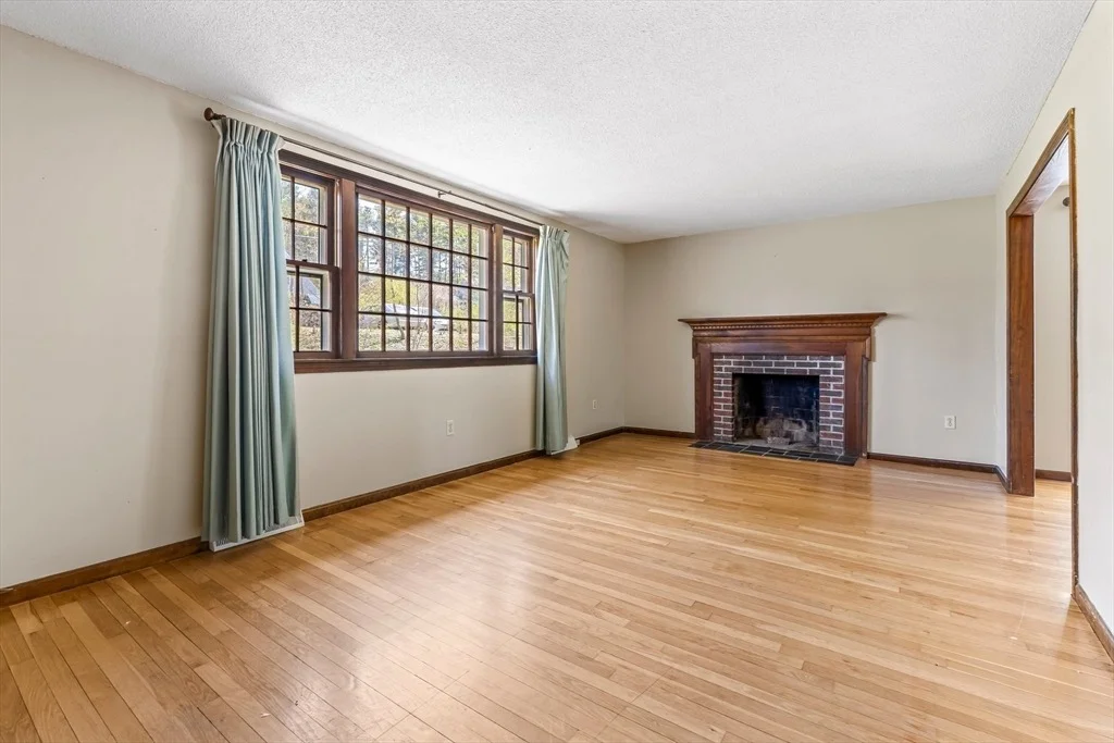 Photo of 189 Flavell Rd