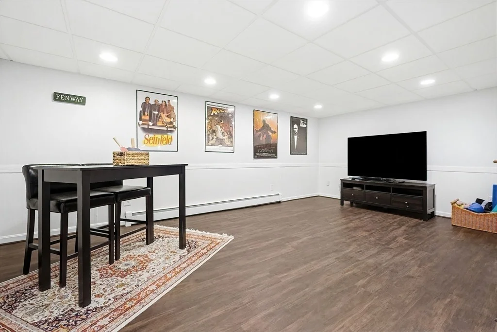 Photo of 6 Colburn Circle