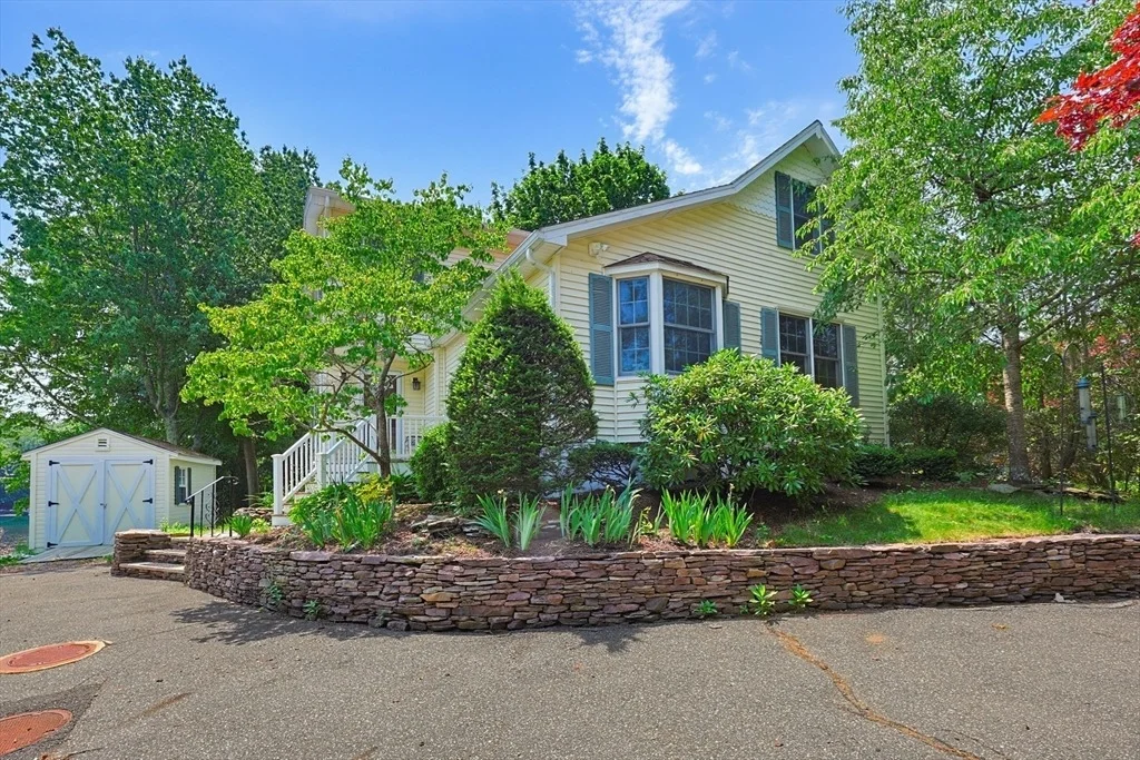 Photo of 82 Ridge Road