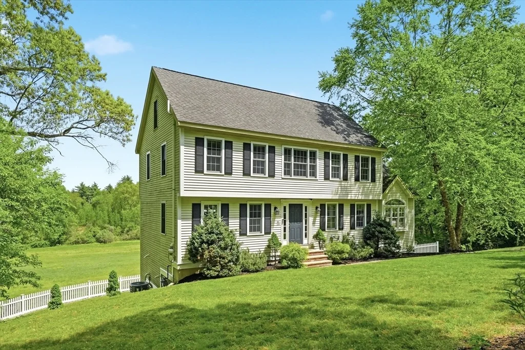 Photo of 26 Long Hill Rd